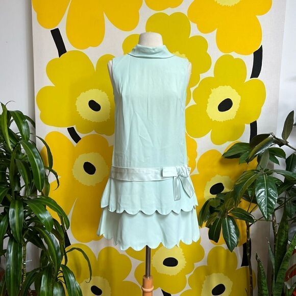 Mod Vintage 1960s / 1970s Mint Scalloped Bow Accent Drop Waist Mock Neck Dress - Picture 1 of 9